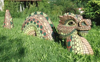 Mosaike für Garten: Mosaikkunst: Skulptur-Drache